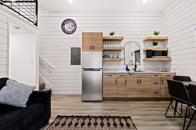 Yogi Bear™ Two Bedroom Glamping Cabin-8